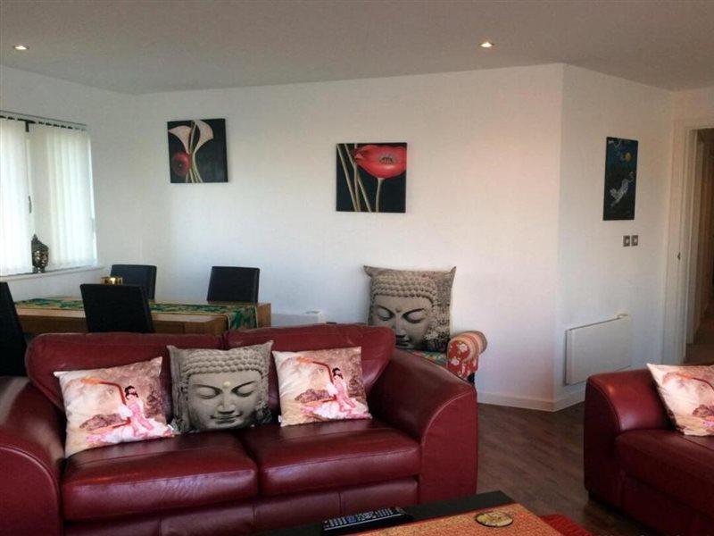 Waterfront Penthouses Apartment *