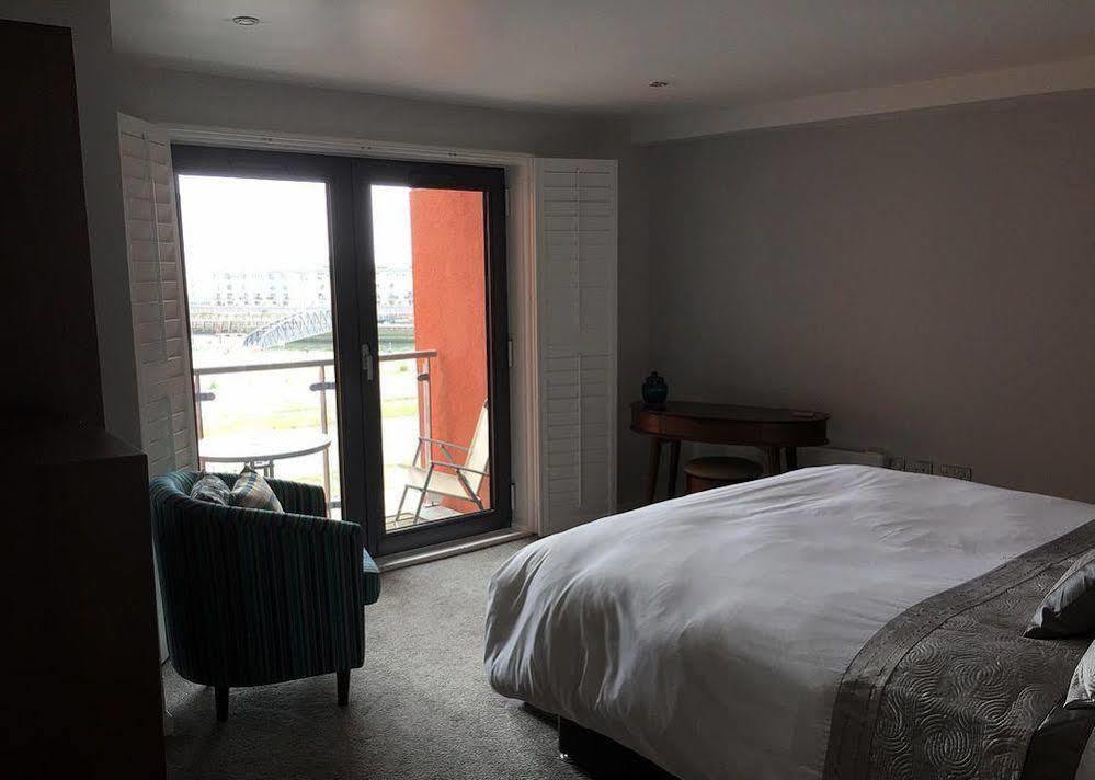 Apartment Waterfront Penthouses