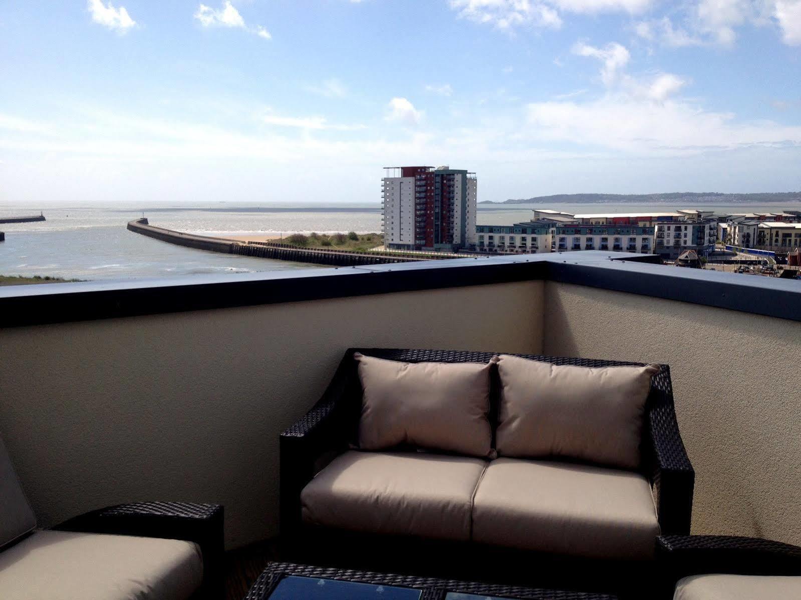 Waterfront Penthouses Apartment